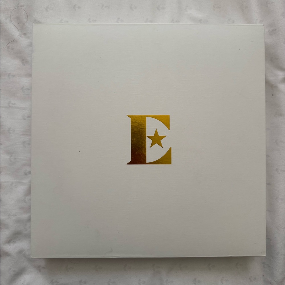 Elton John VIP Concert Ticket Passport Luggage Souvenir Set